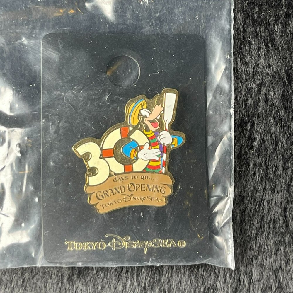 Tokyo DisneySea Grand Opening Countdown‎ Pin Goofy